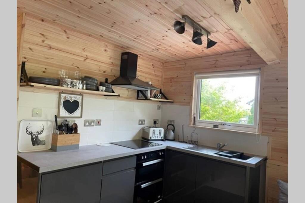 Coorie Doon Cabin! Great Scottish Welcome Fort Augustus Extérieur photo
